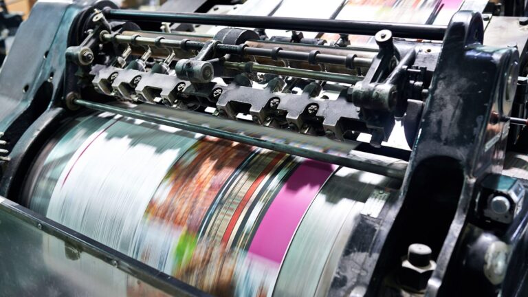 Illustration of a running offset printing machines